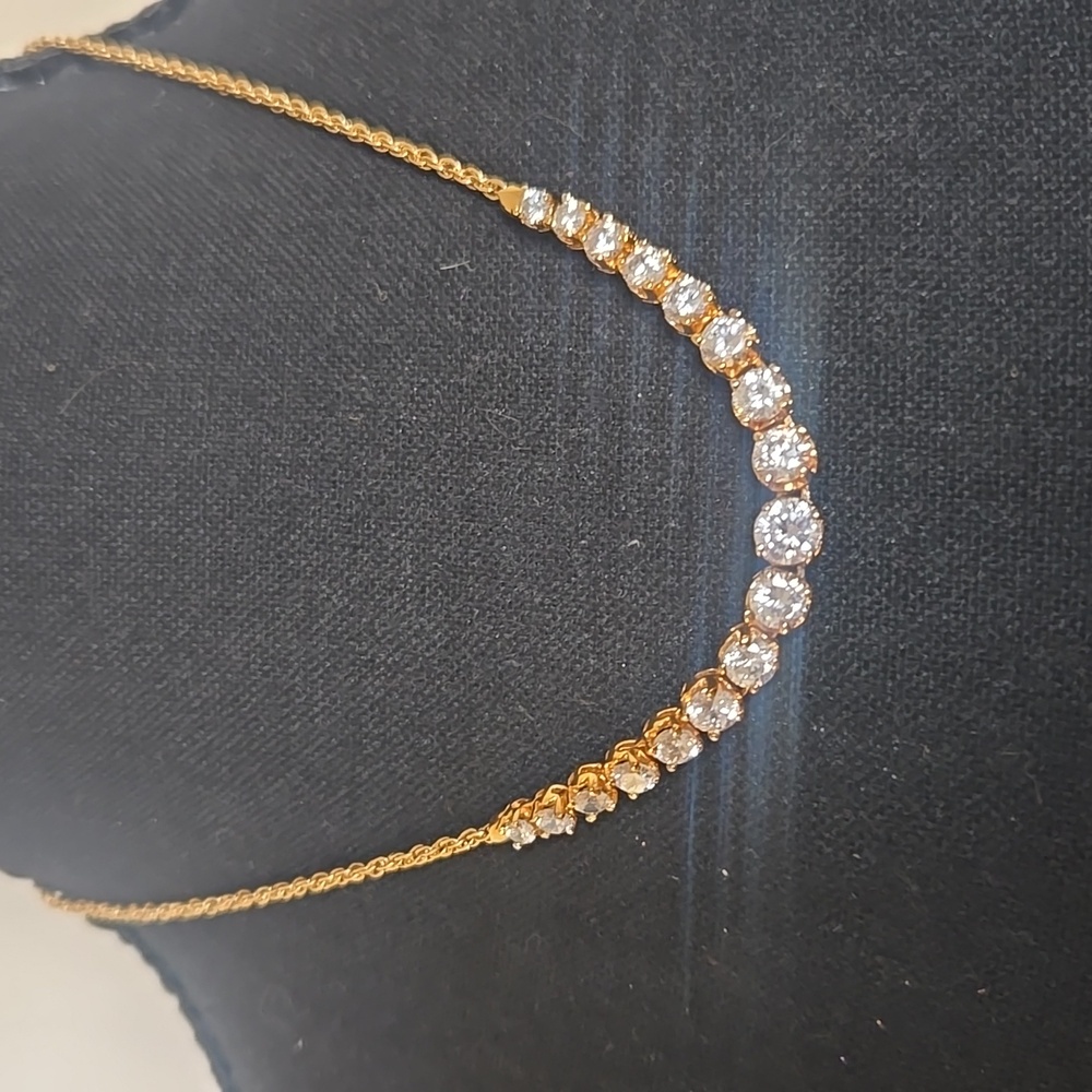 Gold Toned Faux Diamomd Necklace. - Picture 4 of 12